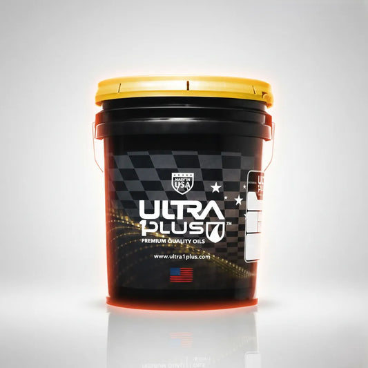 Envase de aceite motor Ultra1Plus SAE 15W-40 API CK-4/SN con tecnología sintética avanzada fabricado en Estados Unidos para motores diésel de servicio pesado