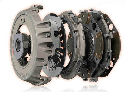 Kit de clutch con sistemas ajustables y de auto-ajuste, resortes reforzados que amortiguan vibraciones del motor, ajuste de precisión que evita patinamiento prematuro y protege engranajes de la transmisión en camiones de servicio pesado con alto torque